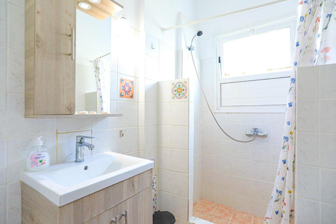 Kaminaki Beachfront Appartamento *