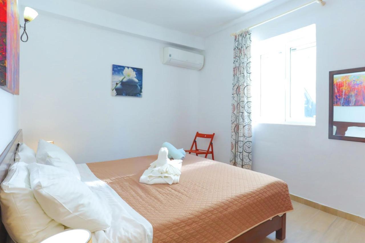 Kaminaki Beachfront Appartement